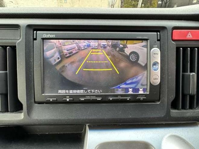 N-WGNG 4WD　SDナビ　プッシュスタート　バックカメラ　横滑り防止装置　スチールホイール冬　インテリジャントキー 660