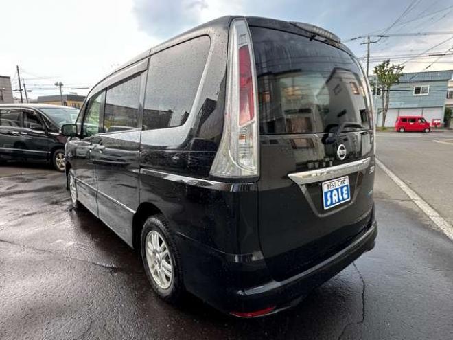 セレナ2.0 ハイウェイスター Vセレクション 4WD　両側ワンタッチオートスライドドア　ETC 2000