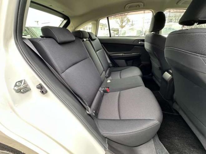 インプレッサスポーツ 2.0 i アイサイト 4WD　ナビ　地デジ　バックカメラ　ETC　Bluetooth　レーンキープアシスト　衝突軽減ブレーキ　アイドリングストップ　純正アルミホイール夏 2000