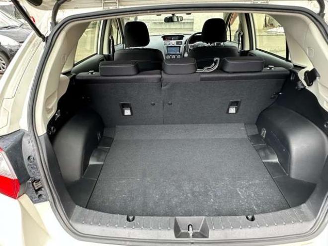 インプレッサスポーツ 2.0 i アイサイト 4WD　ナビ　地デジ　バックカメラ　ETC　Bluetooth　レーンキープアシスト　衝突軽減ブレーキ　アイドリングストップ　純正アルミホイール夏 2000