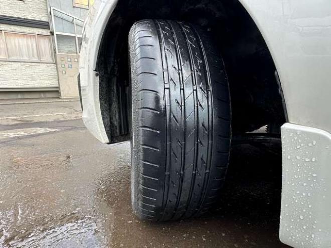 インプレッサスポーツ 2.0 i アイサイト 4WD　ナビ　地デジ　バックカメラ　ETC　Bluetooth　レーンキープアシスト　衝突軽減ブレーキ　アイドリングストップ　純正アルミホイール夏 2000