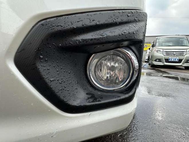 インプレッサスポーツ 2.0 i アイサイト 4WD　ナビ　地デジ　バックカメラ　ETC　Bluetooth　レーンキープアシスト　衝突軽減ブレーキ　アイドリングストップ　純正アルミホイール夏 2000