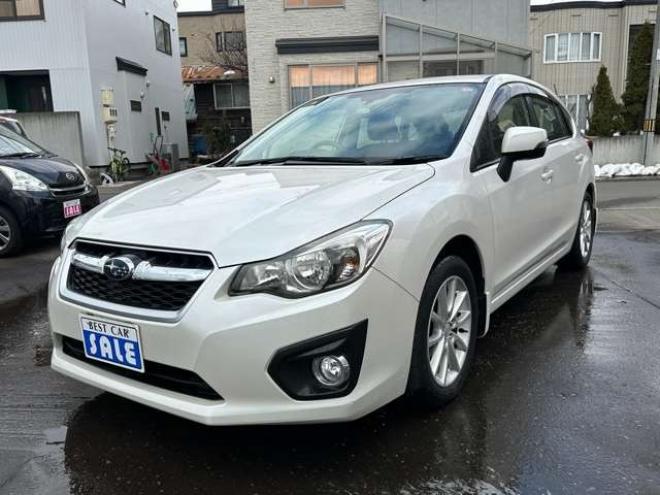 インプレッサスポーツ 2.0 i アイサイト 4WD　ナビ　地デジ　バックカメラ　ETC　Bluetooth　レーンキープアシスト　衝突軽減ブレーキ　アイドリングストップ　純正アルミホイール夏 2000