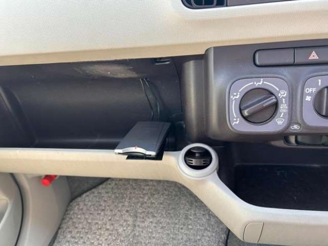 パッソ1.0 X 4WD　ナビ　TV　キーレス 1000