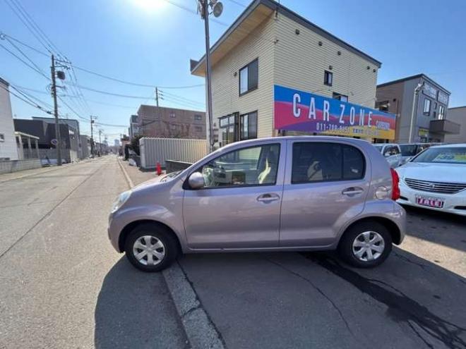 パッソ1.0 X 4WD　ナビ　TV　キーレス 1000