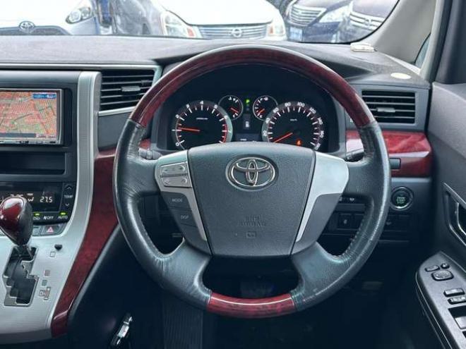 ヴェルファイア2.4 Z 4WD　両側パワースライドドア　ナビ　バックカメラ　ETC　純正アルミホイール夏　コーナーセンサー　横滑り防止装置　プッシュスタート 2400