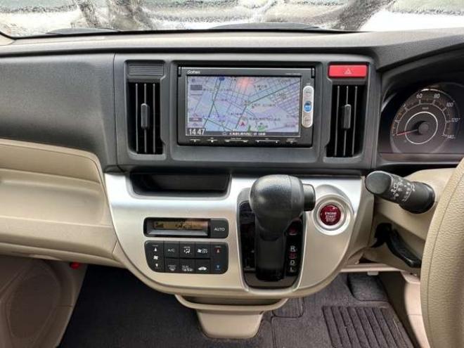 N-WGNG 4WD　4WD　SDナビ　Bluetooth　横滑り防止装置　スマートキー　アイ　社外アルミホイール夏　ドリングストップ　衝突安全BODY　ABS　スチールホイール冬 660