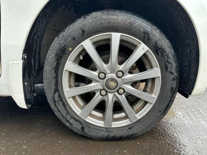 N-WGNG 4WD　4WD　SDナビ　Bluetooth　横滑り防止装置　スマートキー　アイ　社外アルミホイール夏　ドリングストップ　衝突安全BODY　ABS　スチールホイール冬 660