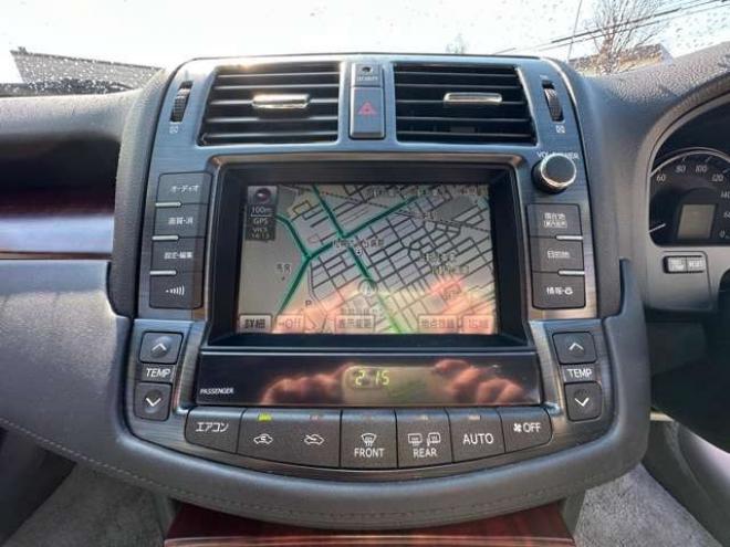 クラウンロイヤル 2.5 ロイヤルサルーン i-Four ナビパッケージ 4WD　純正HDDナビ　寒冷地仕様　地デジ　ビルトインETC　プッシュスタート　パワーシート　バックモニター　社外アルミホイール夏　純正アルミホイール冬　インテリジェントキー　横滑り防止装置 2500