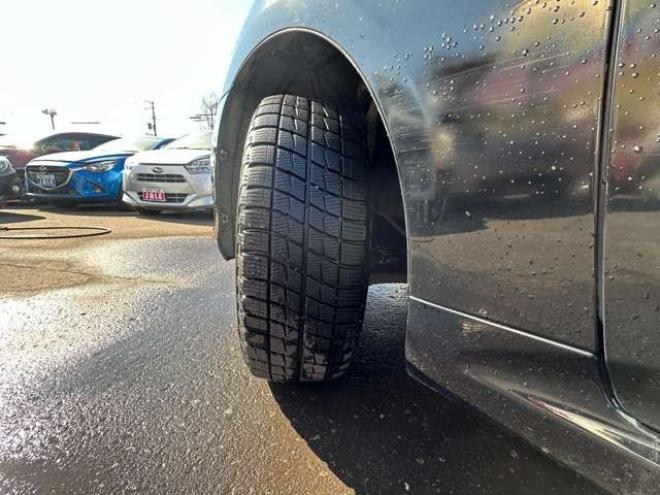 クラウンロイヤル 2.5 ロイヤルサルーン i-Four ナビパッケージ 4WD　純正HDDナビ　寒冷地仕様　地デジ　ビルトインETC　プッシュスタート　パワーシート　バックモニター　社外アルミホイール夏　純正アルミホイール冬　インテリジェントキー　横滑り防止装置 2500