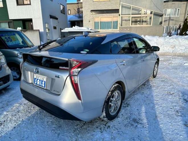 プリウス1.8 S E-Four 4WD　ナビ　TVバックモニター 1800