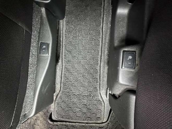 ソリオ1.2 ハイブリッド MZ 4WD　両側パワースライドドア　SDナビ　Bluetooth　地デジ　アイドリングストップ　横滑り防止装置　前席シートヒーター　インテリキー　社外アルミホイール冬　純正アルミホイール夏 1200