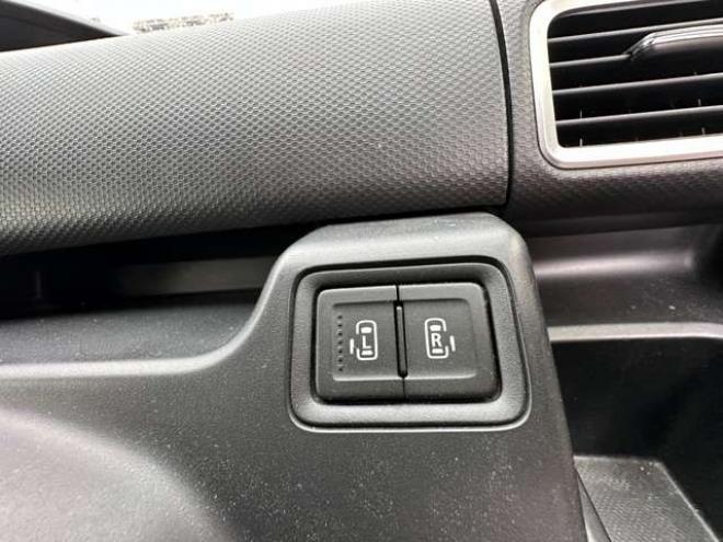 ソリオ1.2 ハイブリッド MZ 4WD　両側パワースライドドア　SDナビ　Bluetooth　地デジ　アイドリングストップ　横滑り防止装置　前席シートヒーター　インテリキー　社外アルミホイール冬　純正アルミホイール夏 1200