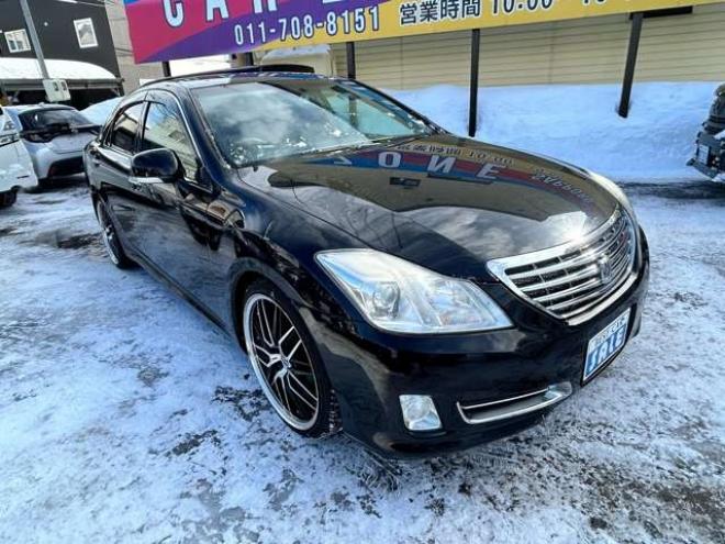 クラウンロイヤル 3.0 ロイヤルサルーン i-Four Uパッケージ 4WD　クルーズコントロール　ナビフルセグTVバックモニター　Uパッケージ 3000