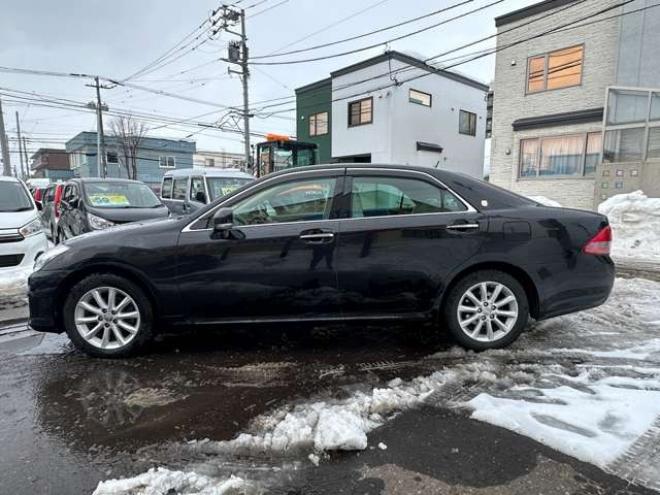 クラウンロイヤル 3.0ロイヤルサルーンi-Fourウェルキャブ全自動助手席回転スライドシート車Bタイプ 4WD　純正ナビ　バックモニター　インテリジェントキー　純正17インチアルミホイール冬　地デジ　プッシュスタート　クルーズコントロール　福祉車輌 3000