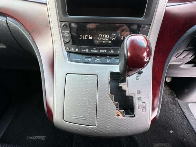 ヴェルファイア2.4 Z 4WD　左右パワースライドドア　プッシュスタート　コーナセンサー　　横滑り防止　ETC　社外アルミホイール冬　純正アルミホイール夏 2400