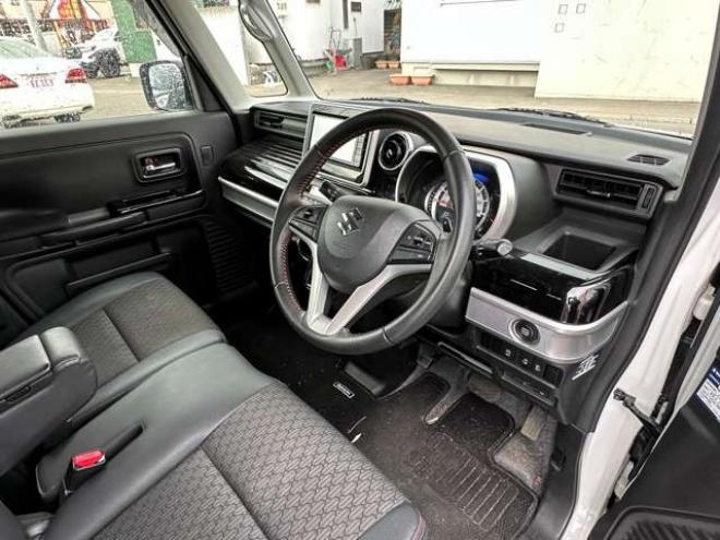 スペーシアカスタム ハイブリッド XSターボ 4WD　両側パワースライドドア　ナビ　Bluetooth　プッシュスタート　アイドリングストップ　ビルトインETC　コーナーセンサー　レーンキープアシスト　衝突軽減ブレーキ　横滑り防止装置　前席シートヒーター 660
