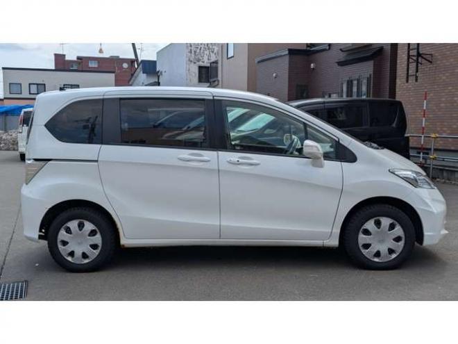 フリード1.5 G ジャストセレクション 4WD　 1500