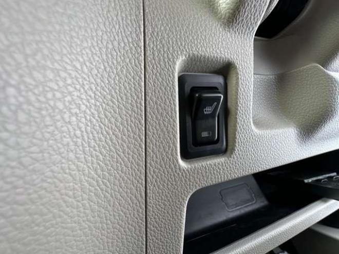 デイズルークスS 4WD　シートシーター　アイドリングストップ　横滑り防止装置　衝突軽減軽減ブレーキ　ETC　スチールホイール冬　フルセグTV　ナビ 660