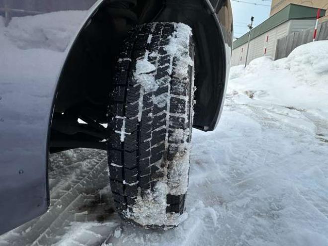 デイズルークスS 4WD　シートシーター　アイドリングストップ　横滑り防止装置　衝突軽減軽減ブレーキ　ETC　スチールホイール冬　フルセグTV　ナビ 660