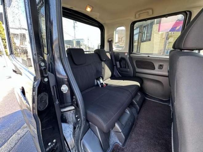 デイズルークスハイウェイスターX 4WD　片側パワースライドドア　SDナビ　Bluetooth　フルセグTV 　アラウンドビューモニター　バックモニター　インテリジェントキー　プッシュスタート　運転席シートヒーター　純正アルミホイール夏　EGスターター 660