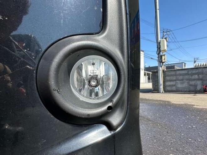 デイズルークスハイウェイスターX 4WD　片側パワースライドドア　SDナビ　Bluetooth　フルセグTV 　アラウンドビューモニター　バックモニター　インテリジェントキー　プッシュスタート　運転席シートヒーター　純正アルミホイール夏　EGスターター 660