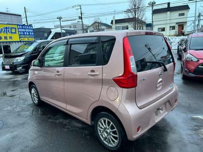 デイズX 4WD　アラウンドビューモニター　ナビフルセグTVバックモニターシートヒーター 660