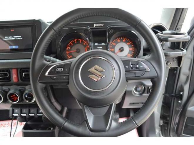 ジムニーXC 4WD　ワンオーナー車F5速マニュアル4WDターボセーフティサポート搭載アイドリングストップ横滑り防止装置ディスプレイオーディオハイビームアシストLEDライトクルーズコントロール 660