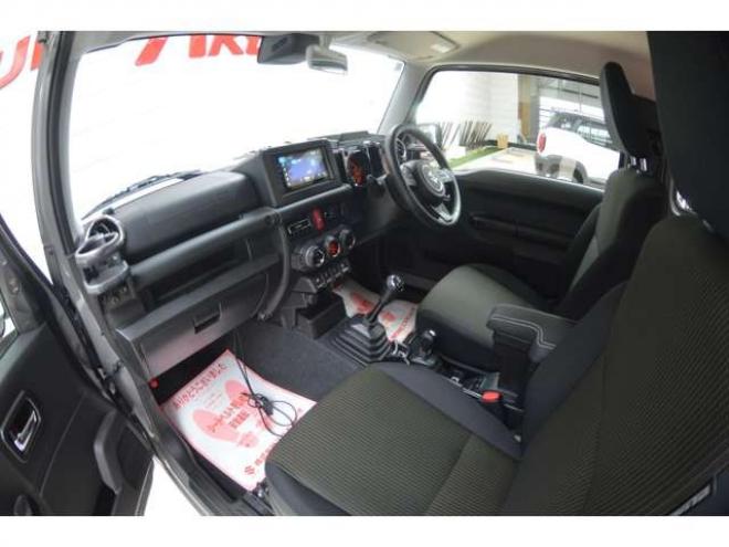 ジムニーXC 4WD　ワンオーナー車F5速マニュアル4WDターボセーフティサポート搭載アイドリングストップ横滑り防止装置ディスプレイオーディオハイビームアシストLEDライトクルーズコントロール 660