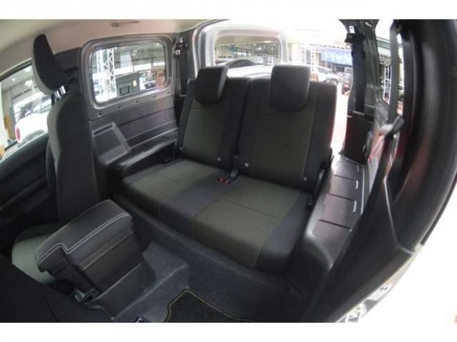 ジムニーXC 4WD　ワンオーナー車F5速マニュアル4WDターボセーフティサポート搭載アイドリングストップ横滑り防止装置ディスプレイオーディオハイビームアシストLEDライトクルーズコントロール 660