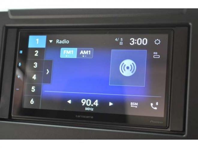 ジムニーXC 4WD　ワンオーナー車F5速マニュアル4WDターボセーフティサポート搭載アイドリングストップ横滑り防止装置ディスプレイオーディオハイビームアシストLEDライトクルーズコントロール 660