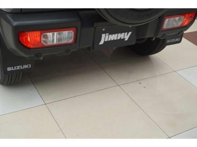 ジムニーXC 4WD　ワンオーナー車F5速マニュアル4WDターボセーフティサポート搭載アイドリングストップ横滑り防止装置ディスプレイオーディオハイビームアシストLEDライトクルーズコントロール 660