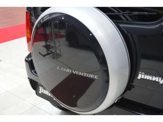 ジムニーランドベンチャー 4WD　ワンオーナー特別仕様車5速マニュアル4WDターボ7インチワイドナビTVバックカメラETCハーフレザーシートヒーター 660