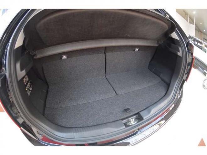 イグニス1.2 ハイブリッド MZ 4WD　ワンオーナー車ハイブリッド4WDセーフティサポート搭載アイドリングストップパドルシフト8インチナビTVドライブレコーダーETCハイビームアシストLEDクルーズコントロール 1200