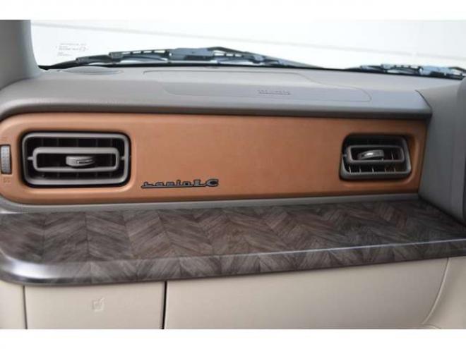 ラパンLC 660 ハイブリッド X 4WD　ハイブリット4WD全方位モニタ用カメラパッケージセーフティサポート搭載スズキコネクト対応機装着車ハイビームアシストLEDライト横滑り防止装置シートヒーター 登録済未使用車 660