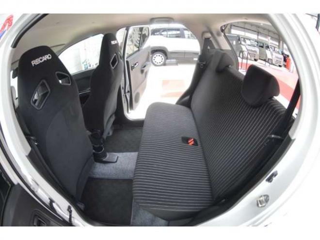 アルトワークス 660 オートギヤシフト 4WD　ワンオーナー車4WDターボオートギアシフトセーフティサポート搭載車アイドリングストップ横滑り防止装置ハイビームアシストLEDライトRECAROシートCDスマートキーETC 660