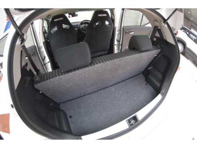 アルトワークス 660 オートギヤシフト 4WD　ワンオーナー車4WDターボオートギアシフトセーフティサポート搭載車アイドリングストップ横滑り防止装置ハイビームアシストLEDライトRECAROシートCDスマートキーETC 660