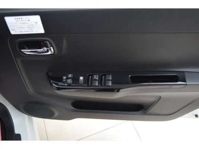 アルトワークス 660 オートギヤシフト 4WD　ワンオーナー車4WDターボオートギアシフトセーフティサポート搭載車アイドリングストップ横滑り防止装置ハイビームアシストLEDライトRECAROシートCDスマートキーETC 660