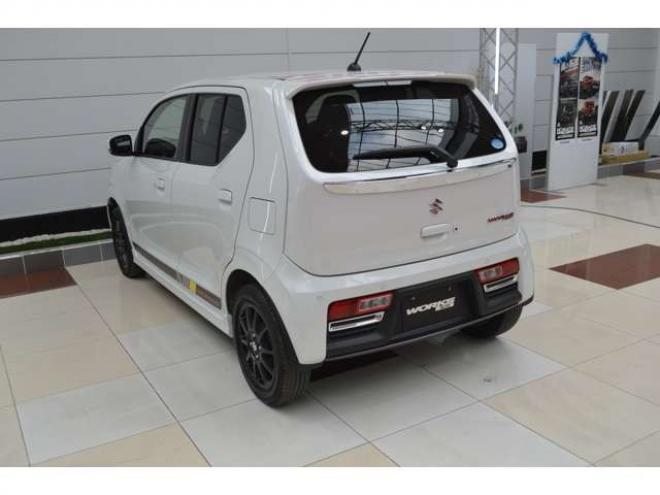 アルトワークス 660 オートギヤシフト 4WD　ワンオーナー車4WDターボオートギアシフトセーフティサポート搭載車アイドリングストップ横滑り防止装置ハイビームアシストLEDライトRECAROシートCDスマートキーETC 660