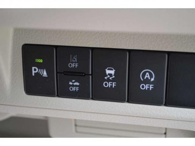 ラパンX 4WD　ワンオーナー車4WDセーフティサポート搭載アイドリングストップ横滑り防止装置デュアルセンサーブレーキサポート後退時ブレーキサポートハイビームアシストLEDライト 660