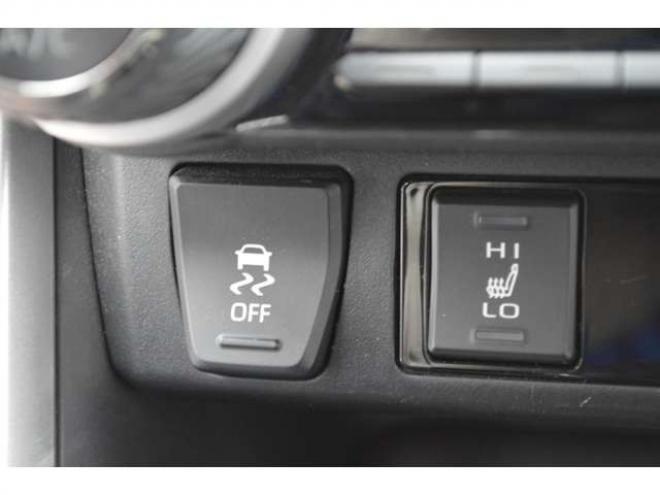 RAV-42.0 G 4WD　ワンオーナー車4WDプリクラッシュセーフティ黒革シートヒーターレーダークルーズコントロール8インチナビTVバックカメラLEDパワーバックドアステアリングヒーター横滑り防止装置パーキングセンサー 2000