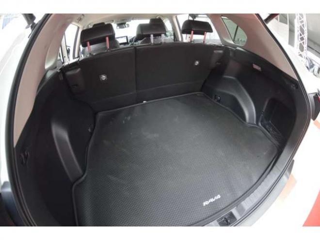 RAV-42.0 G 4WD　ワンオーナー車4WDプリクラッシュセーフティ黒革シートヒーターレーダークルーズコントロール8インチナビTVバックカメラLEDパワーバックドアステアリングヒーター横滑り防止装置パーキングセンサー 2000