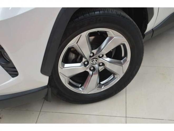 RAV-42.0 G 4WD　ワンオーナー車4WDプリクラッシュセーフティ黒革シートヒーターレーダークルーズコントロール8インチナビTVバックカメラLEDパワーバックドアステアリングヒーター横滑り防止装置パーキングセンサー 2000