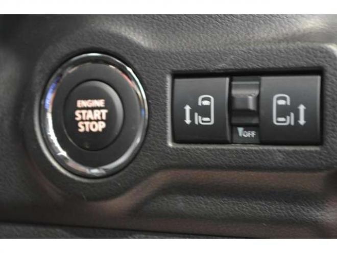 スペーシアギア ハイブリッド XZ 4WD　ワンオーナー車ハイブリッド4WDセーフティサポート両側オートスライドドア8インチナビTVアダプティブクルーズコントロールステアリングヒーターLEDオットマンヘッドアップディスプレイ 660