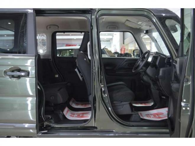 スペーシアギア ハイブリッド XZ 4WD　ワンオーナー車ハイブリッド4WDセーフティサポート両側オートスライドドア8インチナビTVアダプティブクルーズコントロールステアリングヒーターLEDオットマンヘッドアップディスプレイ 660