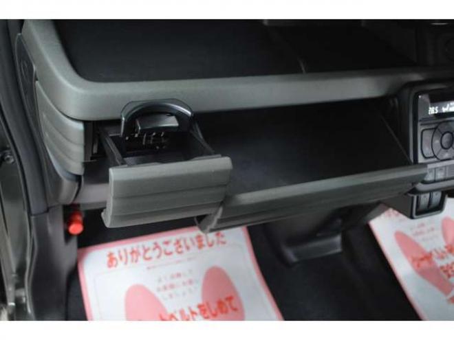 スペーシアギア ハイブリッド XZ 4WD　ワンオーナー車ハイブリッド4WDセーフティサポート両側オートスライドドア8インチナビTVアダプティブクルーズコントロールステアリングヒーターLEDオットマンヘッドアップディスプレイ 660