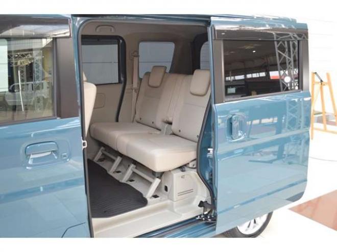 エブリィワゴン PZターボスペシャル 4WD　ワンオーナー車4WDターボセーフティサポート搭載アイドリングストップ横滑り防止装置8インチナビTVバックカメラ両側オートスライドドアオートステップリアパーキングセンサーハイビームアシストLED 660