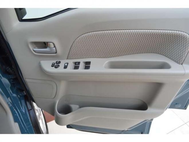 エブリィワゴン PZターボスペシャル 4WD　ワンオーナー車4WDターボセーフティサポート搭載アイドリングストップ横滑り防止装置8インチナビTVバックカメラ両側オートスライドドアオートステップリアパーキングセンサーハイビームアシストLED 660