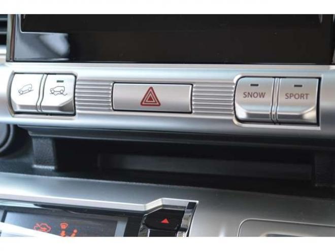 クロスビー1.0 ハイブリッド MZ 4WD　レンタアップ車ハイブリット4WDターボセーフティサポート搭載アダプティブクルーズコントロール8インチナビTVアダプティブクルーズコントロールETCハイビームアシストLED 1000