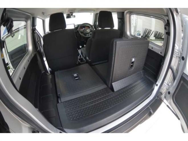 ジムニーXC 4WD　ワンオーナー車F5速マニュアル4WDターボセーフティサポート搭載アイドリングストップ横滑り防止装置11インチディスプレイオーディオハイビームアシストLEDライトクルーズコントロール 660